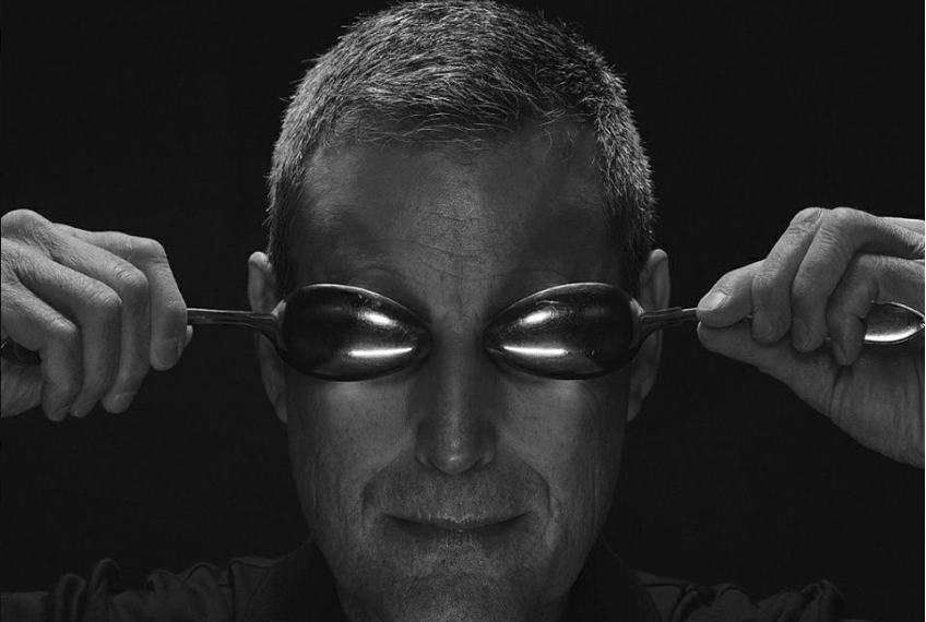 ILUZIONISTA ZAPRETIO TEREZI MEJ: Telepatijom ću da sprečim Bregzit, zaustavite proces DOK JOŠ IMATE ŠANSU!