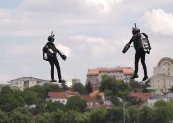 /VIDEO/ SPEKTAKULARNO! AJRONMEN IZNAD ADE CIGANLIJE: Letači u mlaznim odelima najavili globalni skup SVETSKIH UMOVA U BEOGRADU