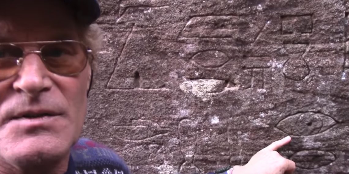 /VIDEO/ZBUNJUJUĆE OTKRIĆE EGIPATSKI HIJEROGLIFI PRONAĐENI USRED AUSTRALIJE: Uklesani u stenu pre više o 5.000 godina, frapantno liče na ONE S PIRAMIDA!
