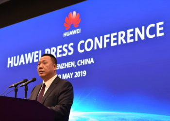 /VIDEO/HUAVEJ SE ŽALIO AMERIČKOM SUDU: Ovo je opasan presedan, MILIJARDE KORISNIKA BIĆE OŠTEĆENO!