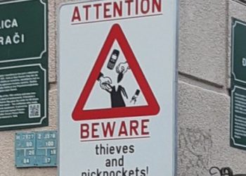 OD CRNOG HUMORA CRNJE: U centru Sarajeva osvanuo neobičan “saobraćajni” znak, PAŽNJA!