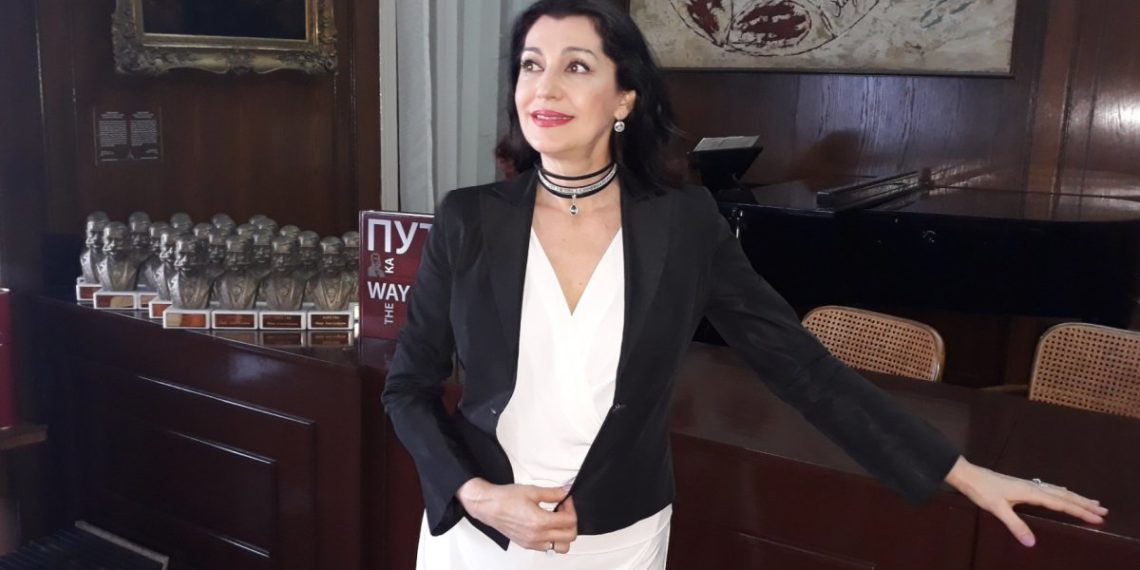 PRIMADONA JADRANKA JOVANOVIĆ: Čovekovi prohtevi treba da budu srazmerni njegovim mogućnostima, ONO ŠTO ČOVEKU PRIPADA, ON TO I DOBIJE!