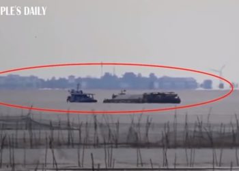 /VIDEO/ ČUDO U KINI! MISTERIOZNI GRAD DUHOVA ISPLIVAO IZ JEZERA! Narod priča da se pojavljuje svakih pedeset godina, ALI SAMO NA POLA SATA?!