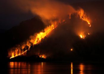 /VIDEO/ APOKALIPSA U SIBIRU! Pod vatrom predeo veći od Belgije. RUSI SUMNJAJU: AMERIKANCI SU UPOTREBILI KLIMATSKO ORUŽJE!