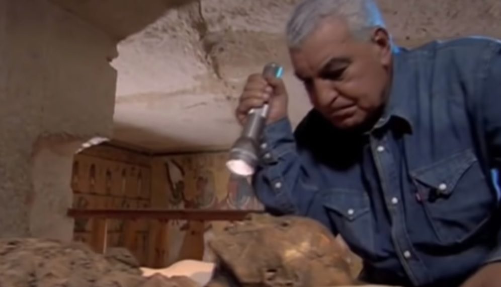 /VIDEO/ STRAH OD TUTANKAMONOVE KLETVE NE PROLAZI! ARHEOLOZI UPOZORAVAJU: Ne dirajte faraonovu mumiju, OPASNO JE!