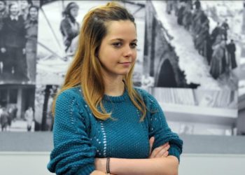 JOVANA TOMIĆ, REDITELJKA PREDSTAVE „LIVADA PUNA TAME”: U svakom mraku ima i nečeg lepog, sve je sačinjeno od kontradiktornosti i sadržano u njima