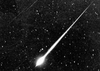 OTKRIVENO KAKO JE ŽIVOT STIGAO NA ZEMLJU: Dokazi pronađeni na meteoritima ukazuju da se život na našoj planeti razvio UZ MALU POMOĆ IZ SVEMIRA!
