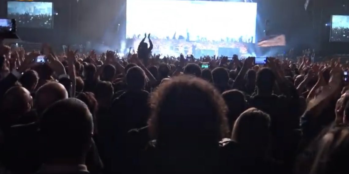 DEEP PURPLE U BEOGRADSKOJ ARENI: Veče prepuno dobre energije za srećnike koji su se tamo našli!