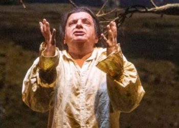 JANKO SINADINOVIĆ, PRVAK OPERE NARODNOG POZORIŠTA: Uspeh ne dolazi tek tako neophodne su temeljne pripreme, ali znajte da je BILO KOJI VRHUNAC UJEDNO I POČETAK SILAZNE KRIVE!