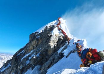 ŠOK! 5G NA VRHU SVETA: Mont Everest u potpunosti pokriven signalom nove tehnologije HUAVEJ DEMONSTRIRAO MOĆ, UBEĐEN DA ČINI DOBRO?!