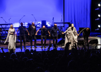 DEAD CAN DANCE U BEOGRADU! Koncert održan u Sava Centru 2019. godine ocenjen je kao istorijski, oduševljeni reakcijom beogradske publike ODLUČILI SU DA SE VRATE!