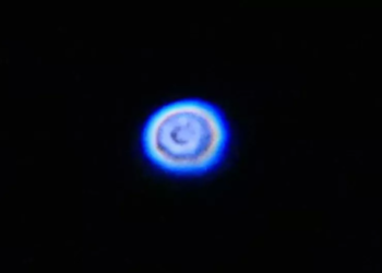 MISTERIJA NA NEBU IZNAD CIRIHA! Senzacionalna fotografija plave spirale u obliku krofne izazvala buru na društvenim mrežama, ŠTA JE OVO AKO NISU VANZEMALJCI?!