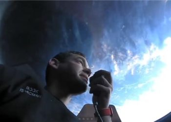 ISAKMEN KREĆE U SVEMIRSKU ODISEJU! Američki milijarder namerio da se raketom SpejsX Staršip otisne kosmosom dalje od ijednog čoveka!