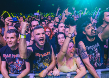 IRON MAIDEN U PREPUNOJ ARENI IZVEO KONCERT ZA PAMĆENJE! Pod opsadom armije fanova Mejdeni priredili muzičko scenski spetakl, definitivno, što su stariji TO SU SVE BOLJI