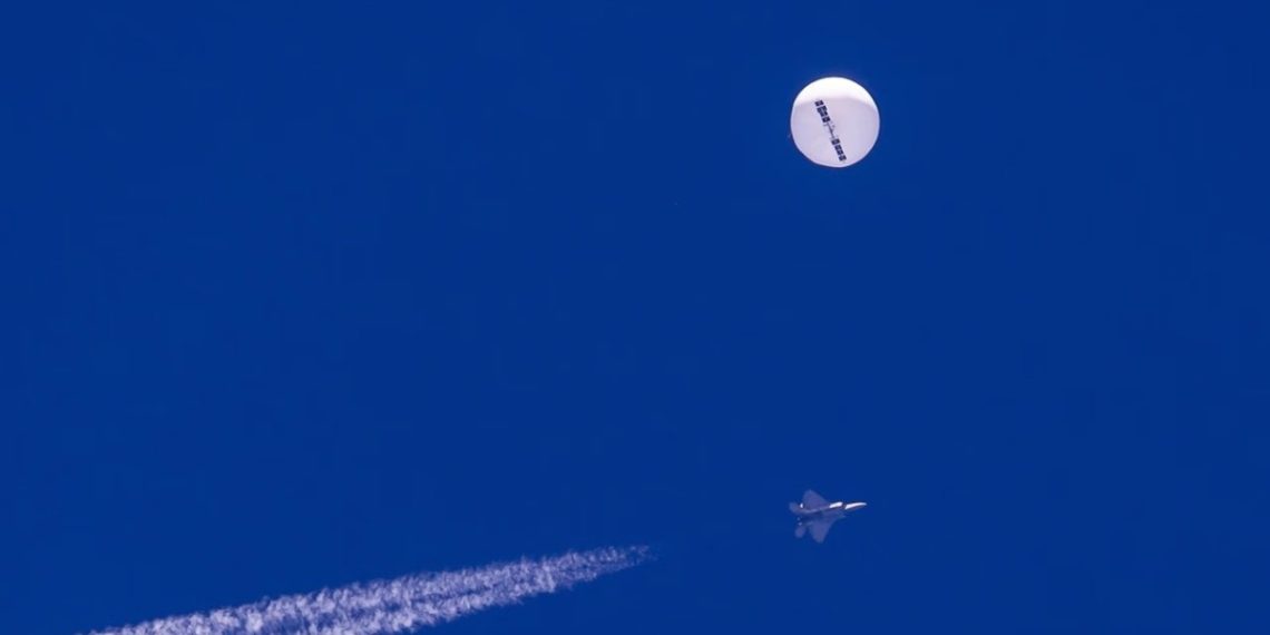 AMERI OBJAVILI RAT VANZEMALJCIMA?! Po Bajdenovom naređenju obarali NLO letelice širom SAD, u nedostatku dobrog objašnjenja SVE SE VIŠE GOVORI O INVAZIJI?!