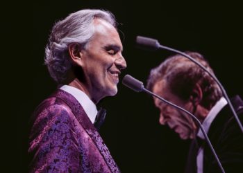 KONCERT POD ZVEZDAMA! Tenor Andrea Bocelli proslaviće jubilarnih 30 godina karijere nastupom u pulskoj areni (VIDEO)