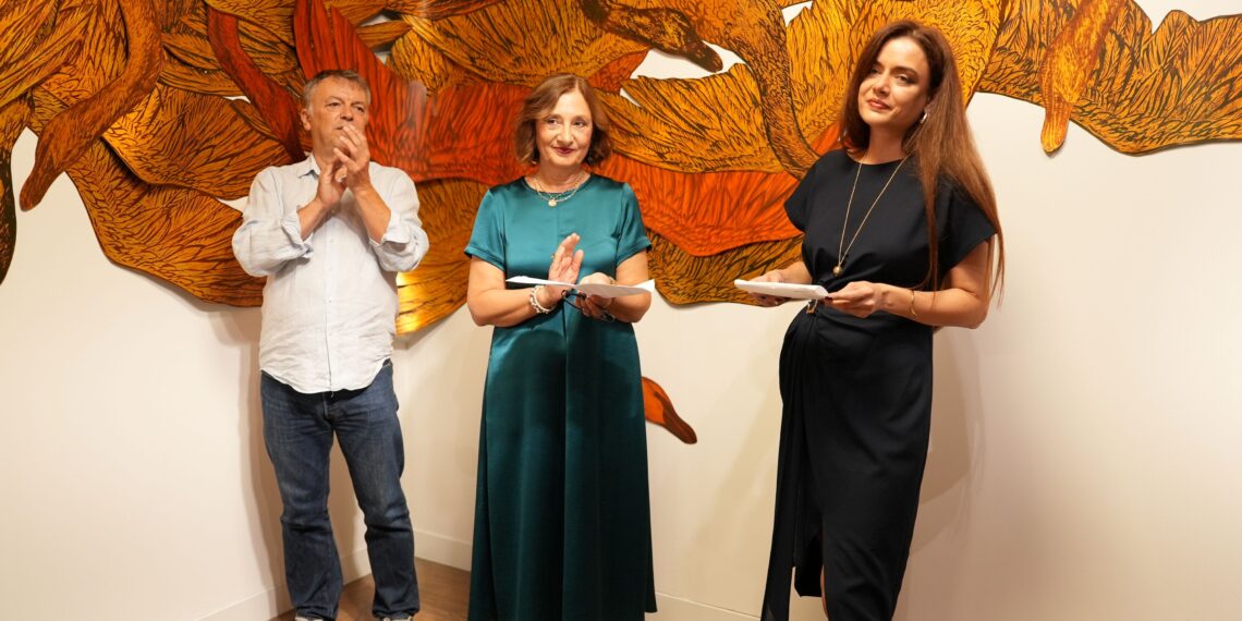 IZMEĐU LETA I PADA, MITA I STVARNOSTI! Otvorena izložba STASIS Tijane Kojić u beogradskoj GALERIJI SANJAJ